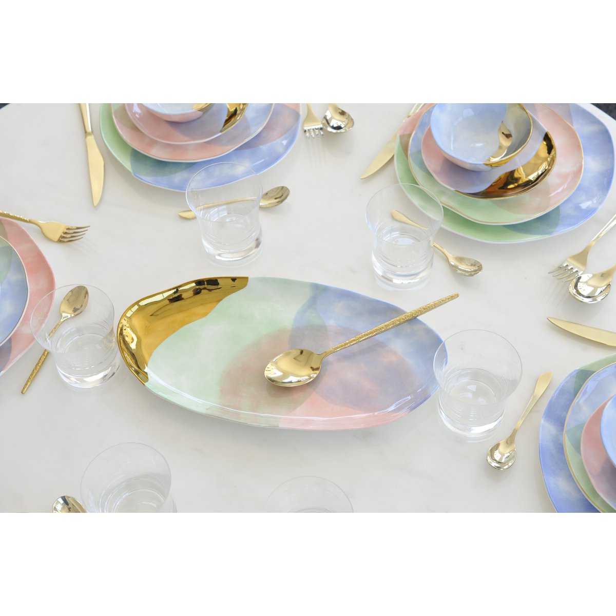 OVALES „PARADISE“-SERVIERTABLETT