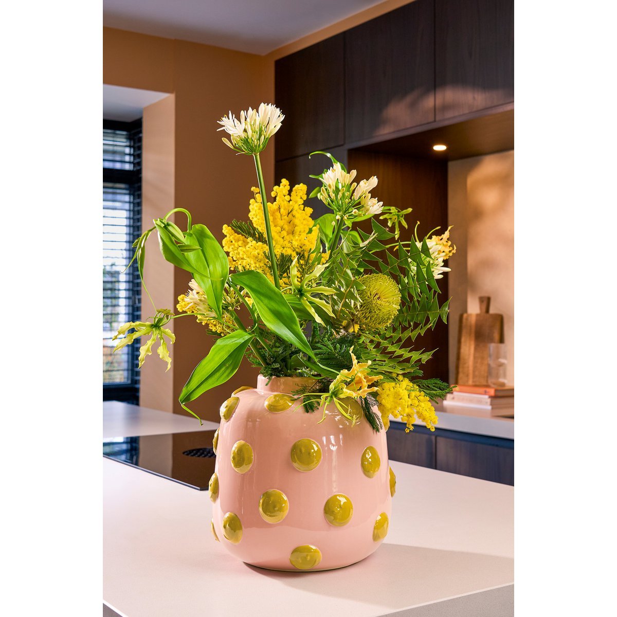 Smiley Vase - H28 x Ø29 cm - Keramik - Hellrosa, Ocker